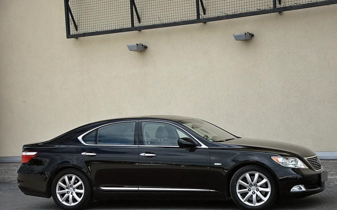 Lexus LS cena 64900 przebieg: 144000, rok produkcji 2007 z Ciechanów małe 466